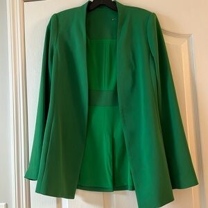 Alice and Olivia (tags removedd) collarless green blazer size 4